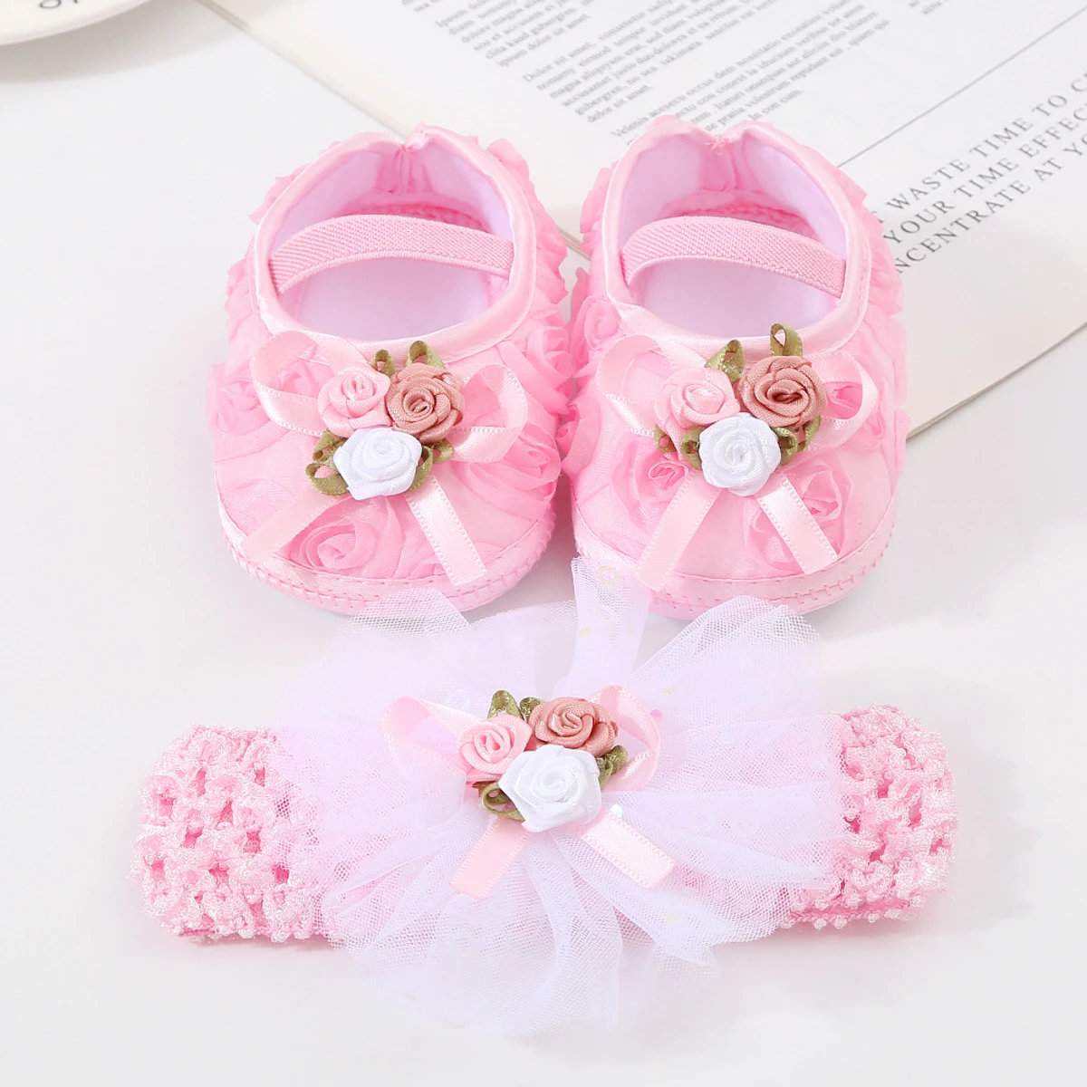 ০-১২ মাস মেয়ে বাবুর জন্য 3 Flower Shoe - Pink